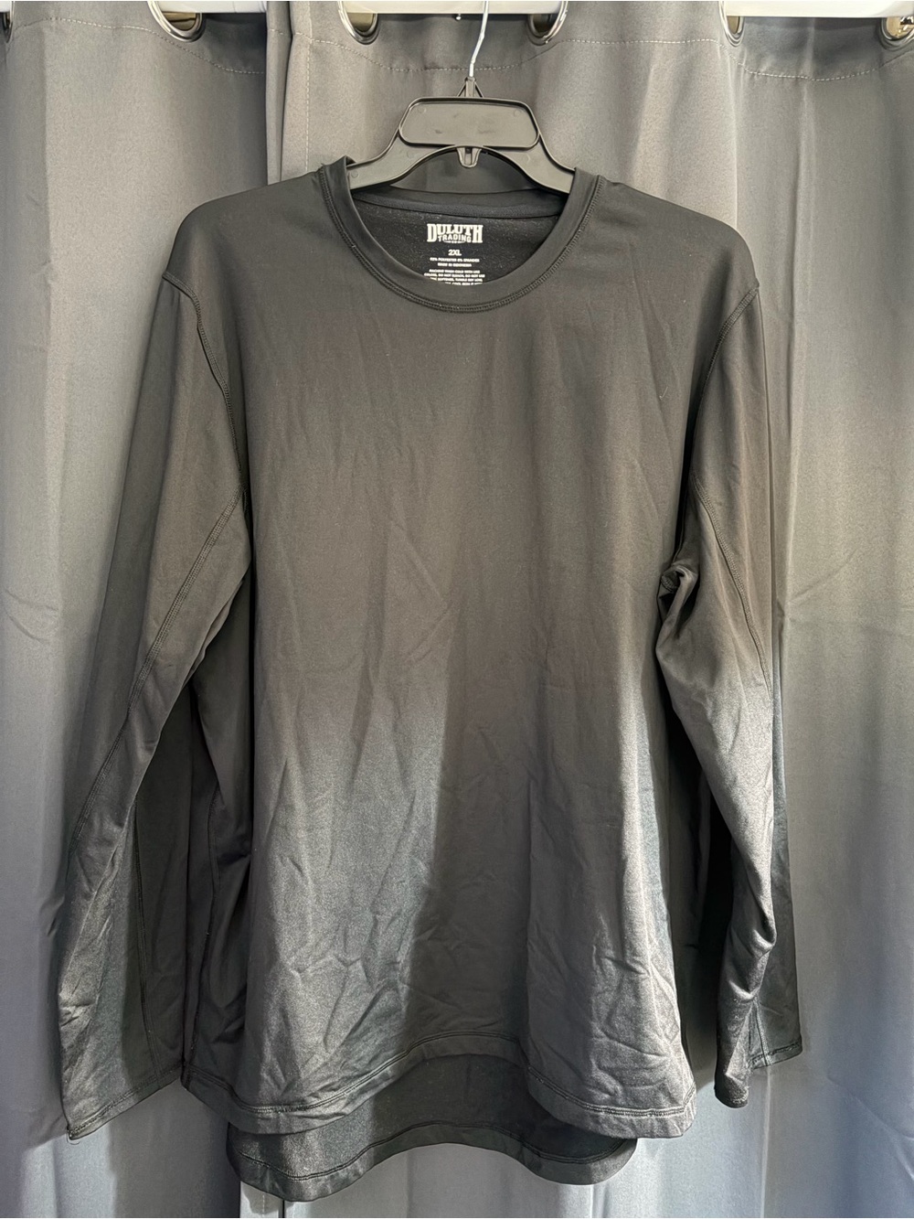 Duluth Trading Co Black Long-Sleeve Crew Neck Tee